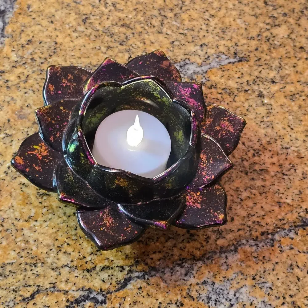 Handcrafted‎ Lotus Flower Fuscia Color shifting 4.5